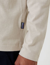 Load image into Gallery viewer, Patagonia Organic Cotton Midweight Pocket Long Sleeve T-Shirt - Pumice