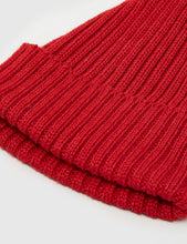 Load image into Gallery viewer, Highland 2000 Ribbed Beanie Hat - Red
