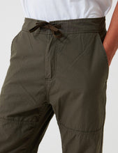Load image into Gallery viewer, Carhartt-WIP Marshall Jogger Pant (Ripstop) - Cypress Green Rinsed
